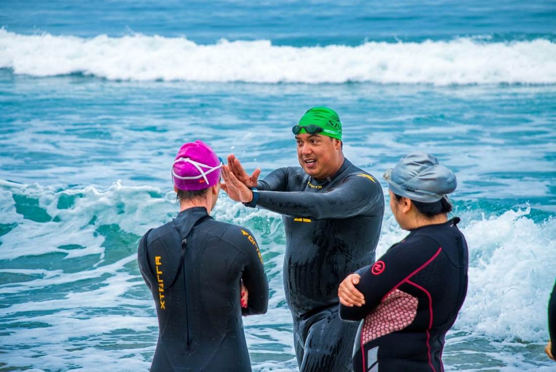 Coach Marlon demonstrating ocean entry